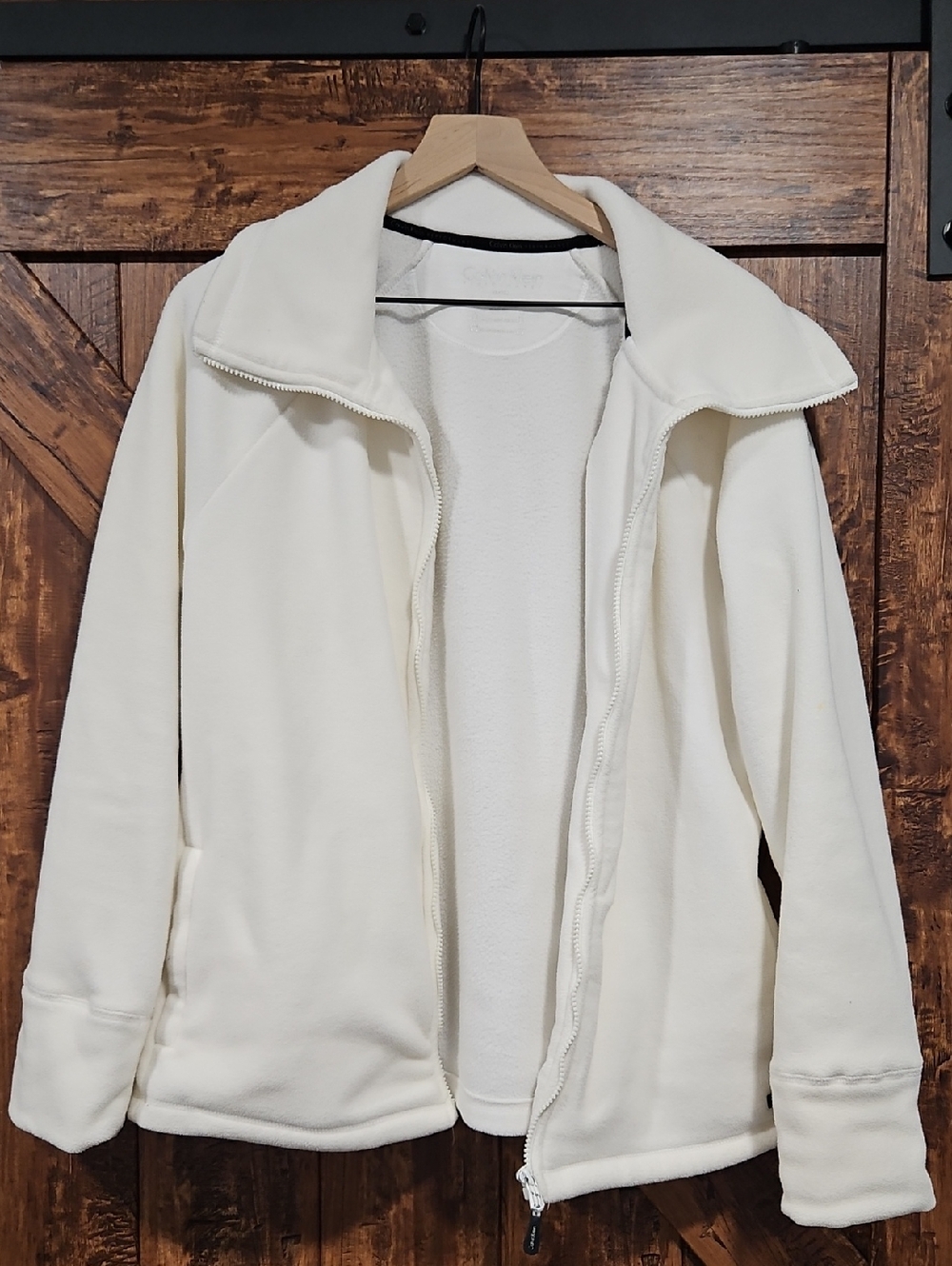 Calvin Klein Cream Performance Pullover